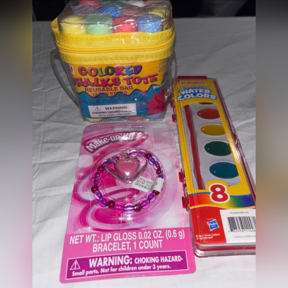 Girls Gifts Colored Chalk Paint Bracelet & Lip Gloss Set Bundle New